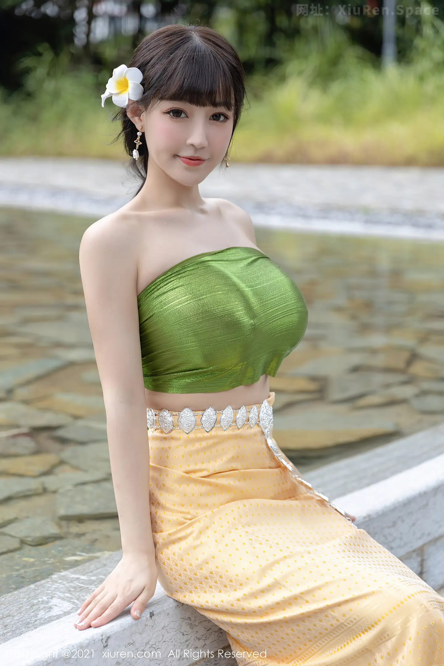 图片[4]-[XiuRen秀人网]VOL.3971 女神朱可儿Flower桂林旅拍户外竹林异域风情秀丰满豪乳诱惑写真60P-秀人网官方网站
